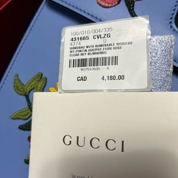 Gucci Sylvie Top Handle - Picture 4 of 13